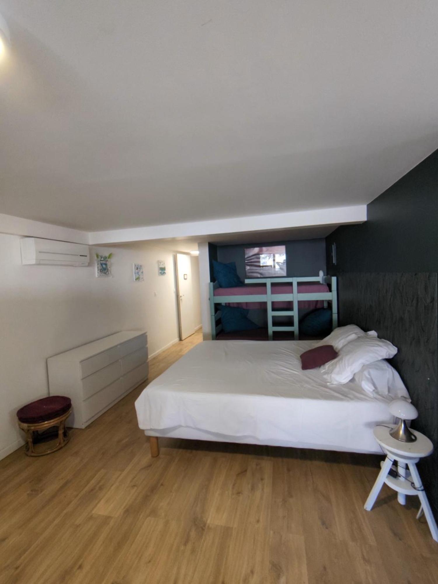 Ferienwohnung La Cigale Et La Fourmi Nîmes Exterior foto